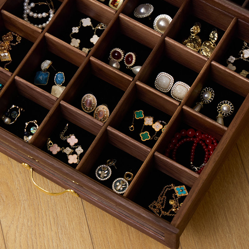 Armoire à bijoux rectangulaire en bois manufacturé