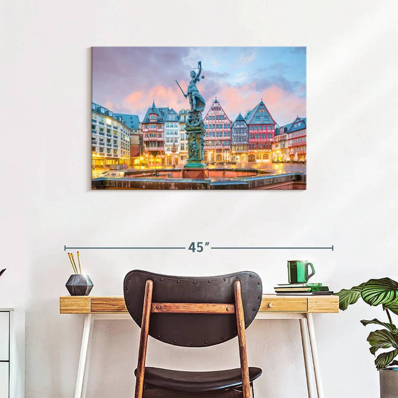 Nicci Romerberg Square, 24" H x 36" W