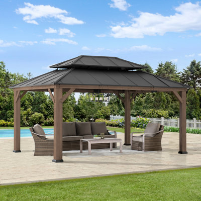 Pavillon de jardin en bois 12 pi x 16 pi Sunjoy, pavillon de jardin extérieur en acier à toit rigide, pavillon de jardin en bois avec cadre en cèdre avec toit en métal à 2 niveaux, brun foncé
