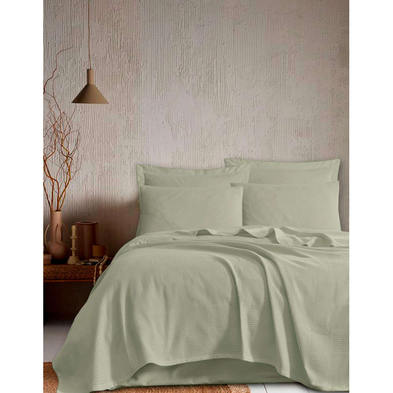 Couvre-lit Premium Premium, vert clair, 55 x 91 | 100% coton, 9,3 oz / verge carrée | Lavable à la machine à 104 ° F | Tissu doux et respirant pour le confort | Parfait pour un décor de chambre à coucher élégant et un environnement de sommeil élégant