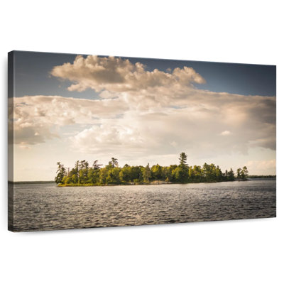 Nicci Kabetogama Lake Island
