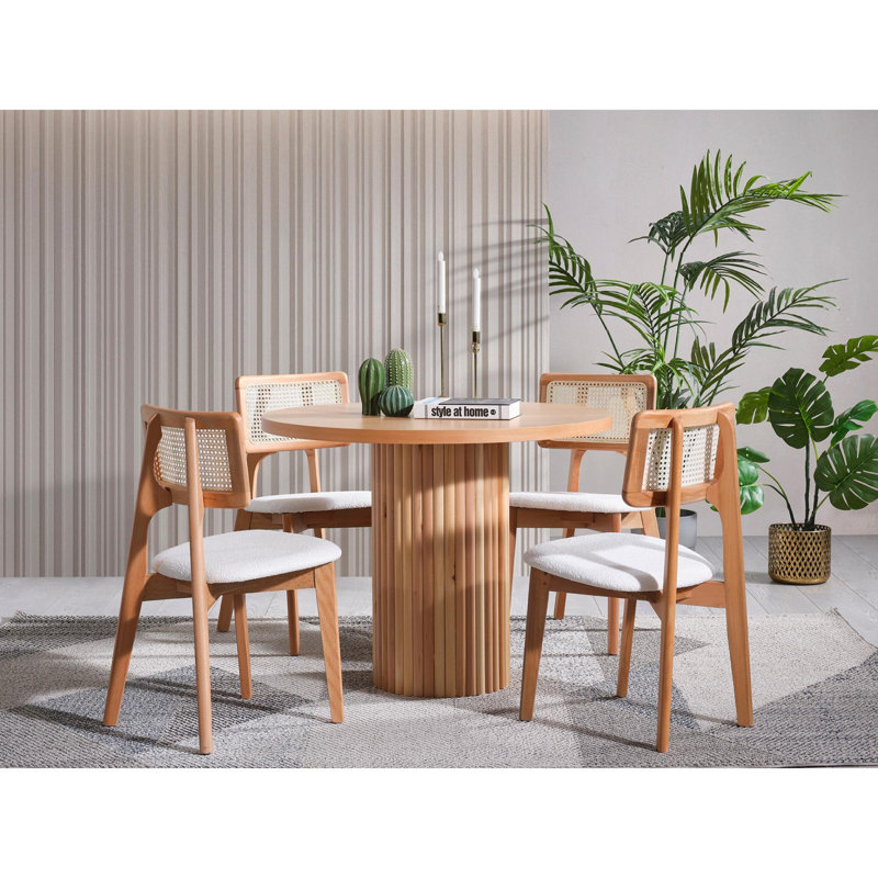 Ferro 4 - Person Dining Set