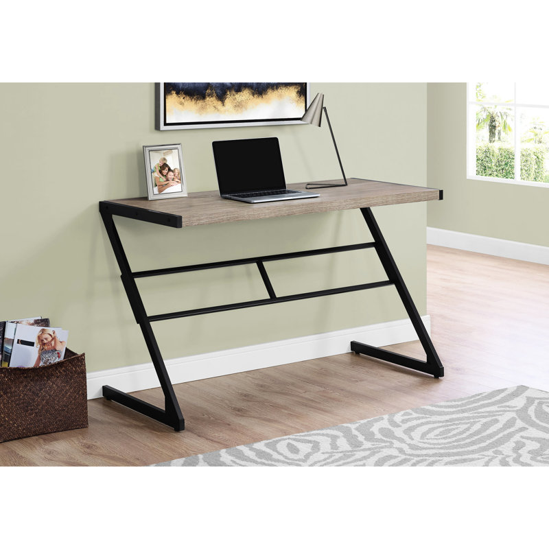 Table de bureau pour petits espaces, 122 cm (48 po), plateau en stratifié brun, structure en métal noir, bureau contemporain, stratifié taupe, métal, espace de travail pratique