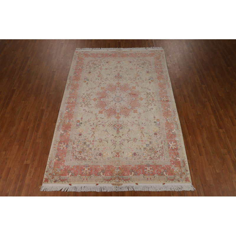 Tapis traditionnel floral 7 x 10