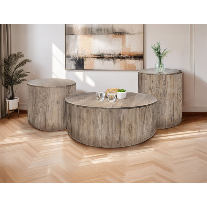 Round Chairside Table, Natural