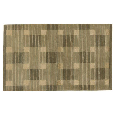 Interlocking Geometric Area Rug in Beige/Green