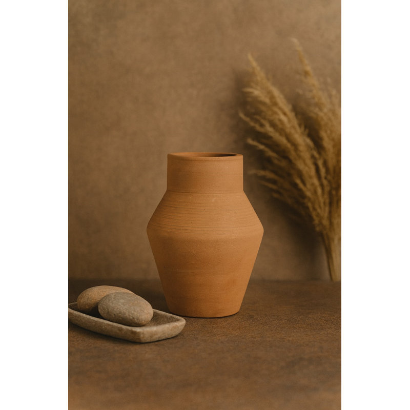 Liala 8,7"H x 6,1"Dia. Vase - Terre cuite, Naturel