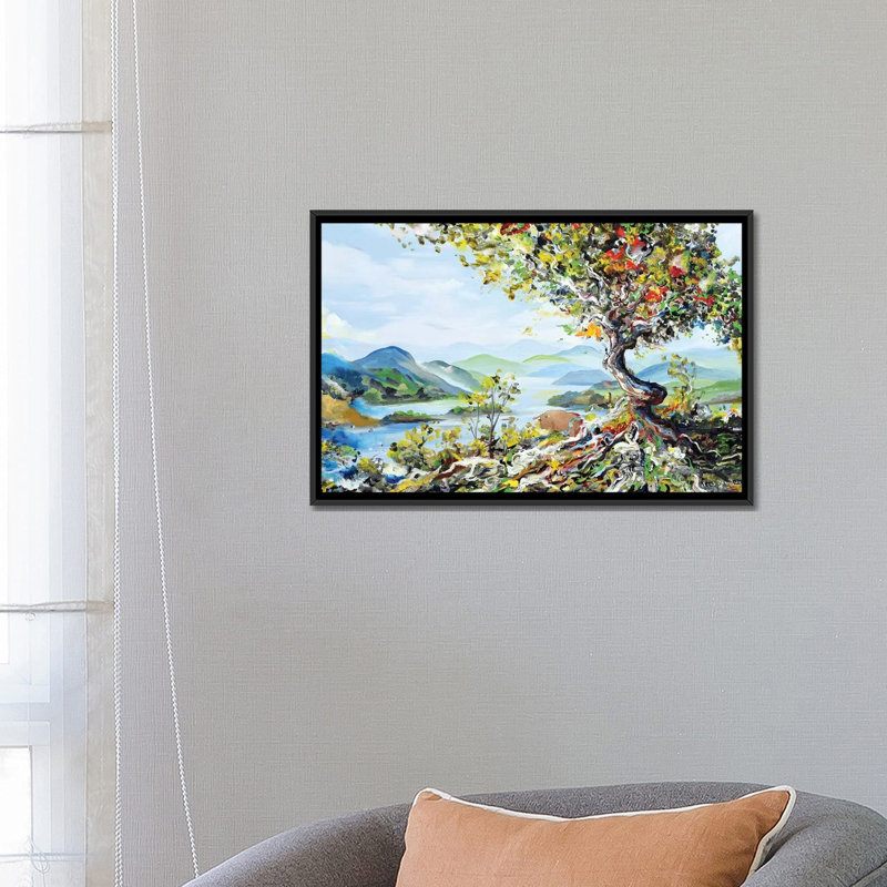 «Tree with Mountains», reproduction sur toile, H 26 po x l 40 po x P 1,5 po, Pas de tapis, Toile tendue