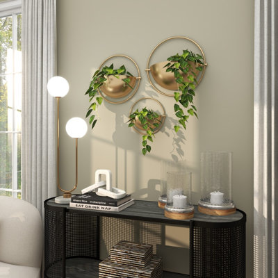 Malpass Metal Wall Planter