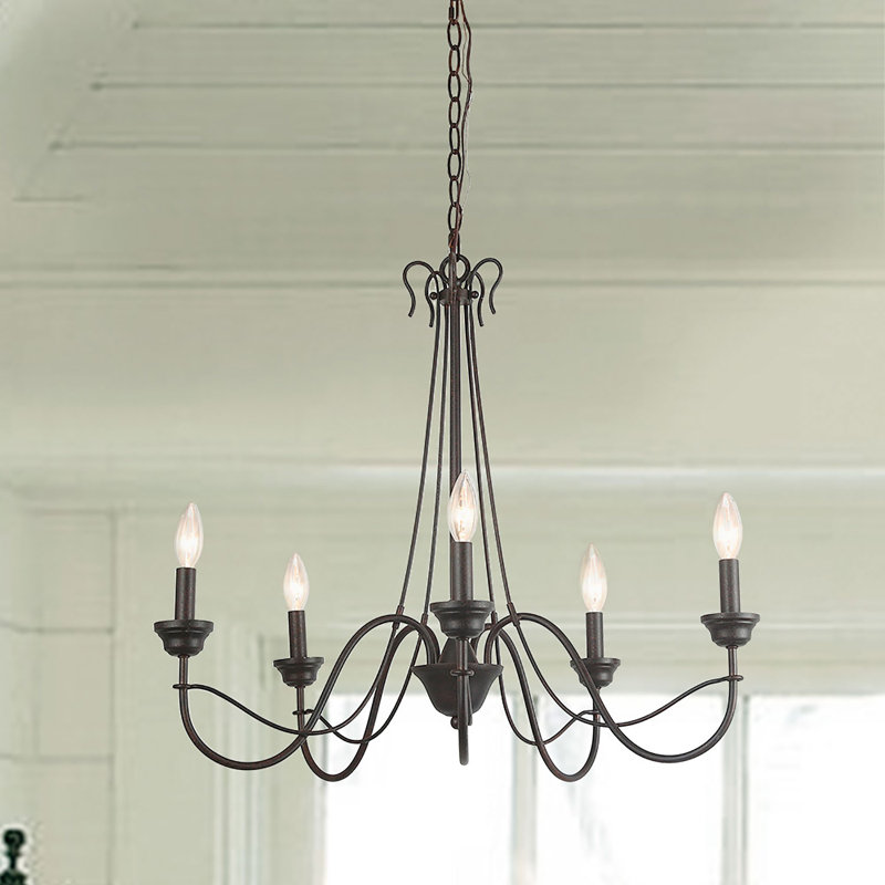 Lustre traditionnel / classique à 5 lumières de style bougie Onderdonk