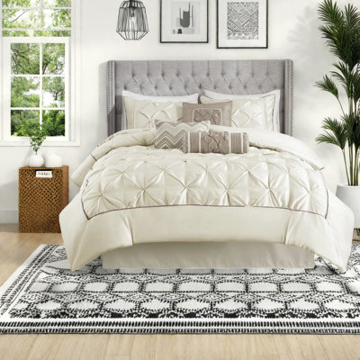Luxueux ensembles de literie capitonnés 7 pièces en polyester ivoire hypoallergénique pour les très grands lits