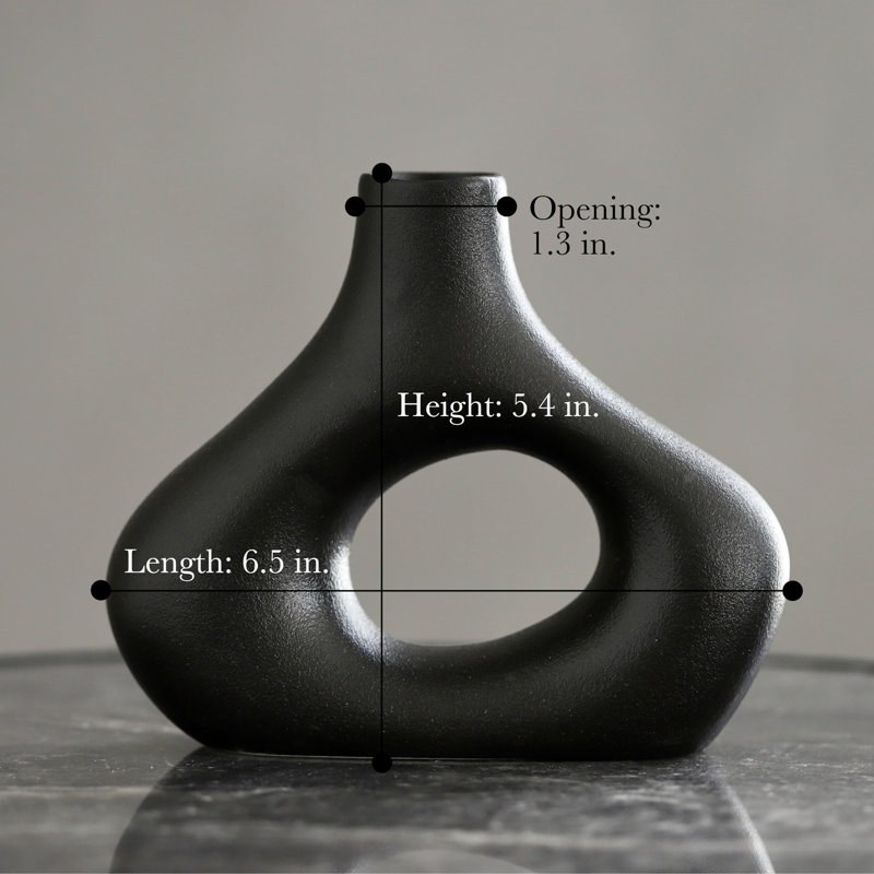 Minimalist Nordic style ceramic hollow decorative vase, Black