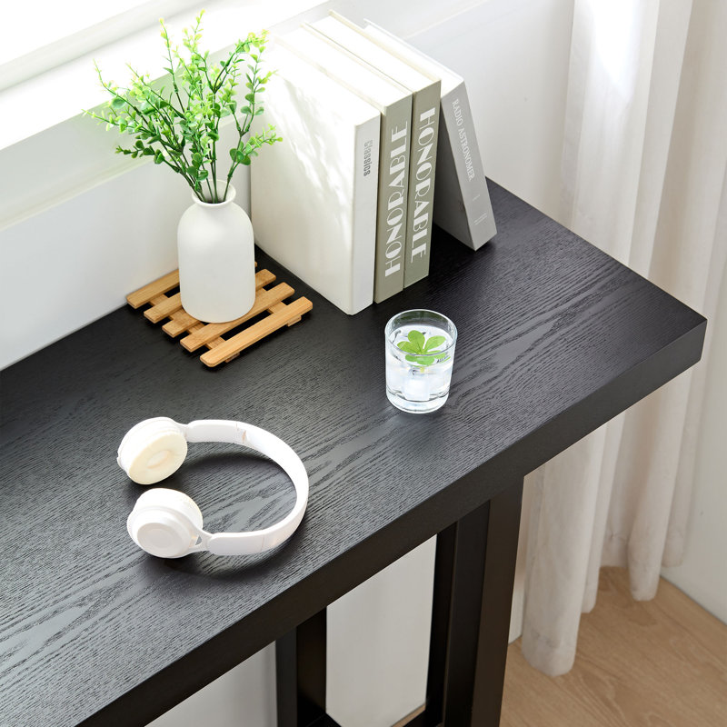 Chaselyn Dining Table