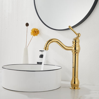 Single-handle Bathroom Faucet with Drain Assembly