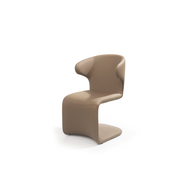 Chaise d'appoint à oreilles en similicuir brun clair