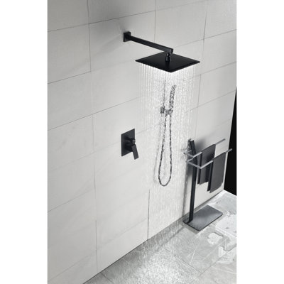 Pomme de douche murale noire matte de 12 po - La buse autonettoyante pour l'évacuation de l'eau claire s'harmonise avec le tuyau standard américain.