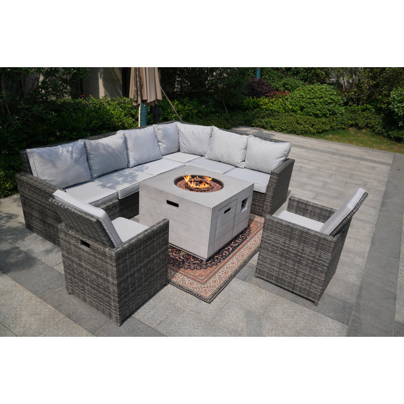 Ensemble de conversation en osier rotin pour 7 personnes avec coussins