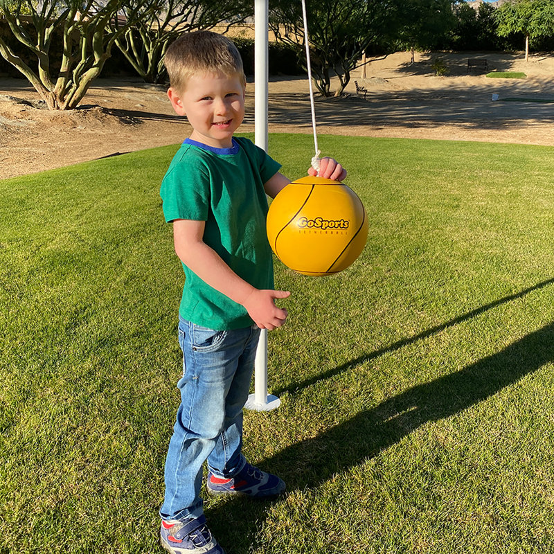 Ensemble de jeu Tetherball Gosports, installation complète de Tetherball avec ballon, corde et mât - idéal pour le plaisir dans la cour