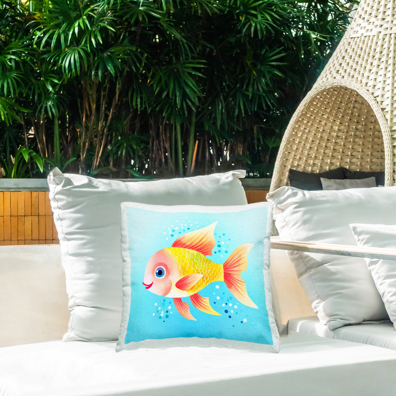 Coussin d'extérieur imprimé Happy Fish with Speckles par Andrea Haase