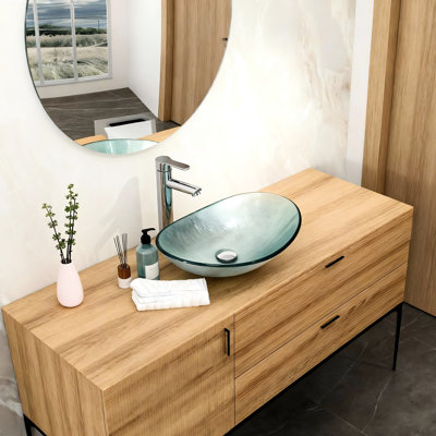 Récipient de salle de bain en verre trempé en forme de bateau argenté, drain escamotable pour une circulation d'eau fluide, installation au-dessus du comptoir, lavabo vasque artistique avec drain, conception et toilettes de 21,79 x 14,07 x 6,15 pouces