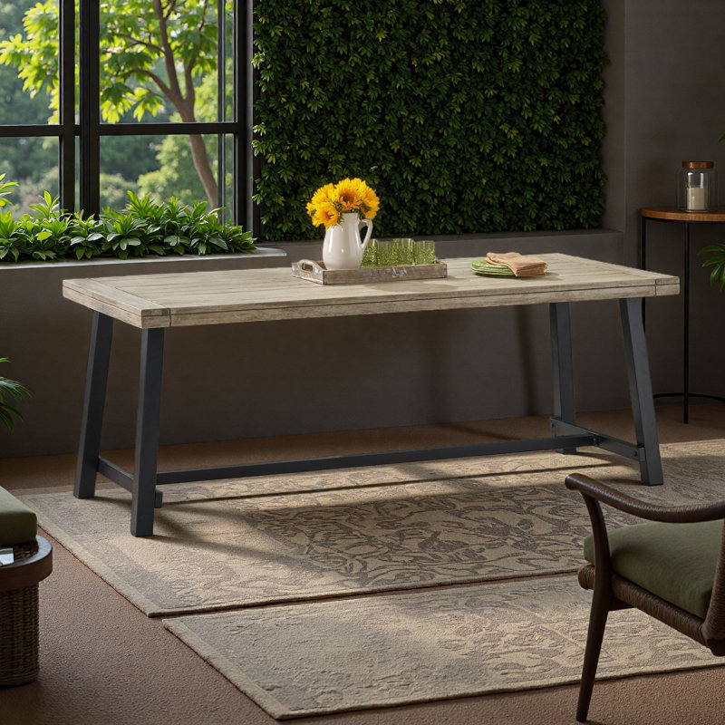 Table de salle à manger d'extérieur en bois