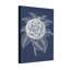 Plantes et fleurs - rose blanche sur fond bleu marine-360790602