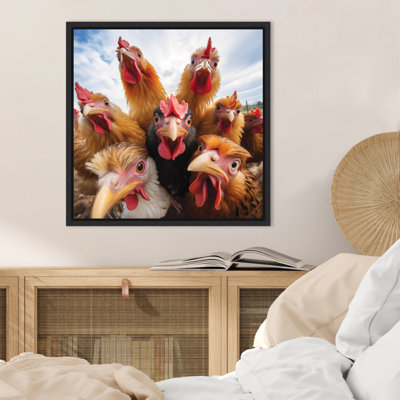 «Funny Animal Chicken Selfie» par The Creative Bunch Studio, reproduction d'art sur toile encadrée
