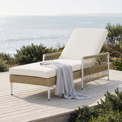 Ensemble de chaise longue d'extérieur en rotin PE avec fauteuil inclinable et coussins réglables