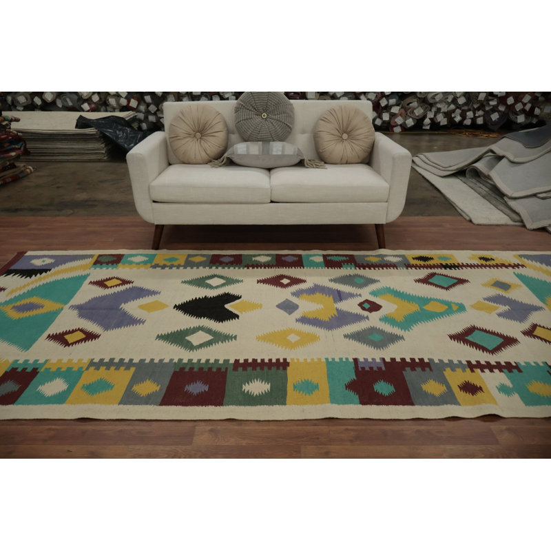 Tapis tribal kilim 5 x 11 avec des motifs colorés éclatants