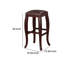 Tabouret de bar en bois avec assise rembourrée et bordure cloutée