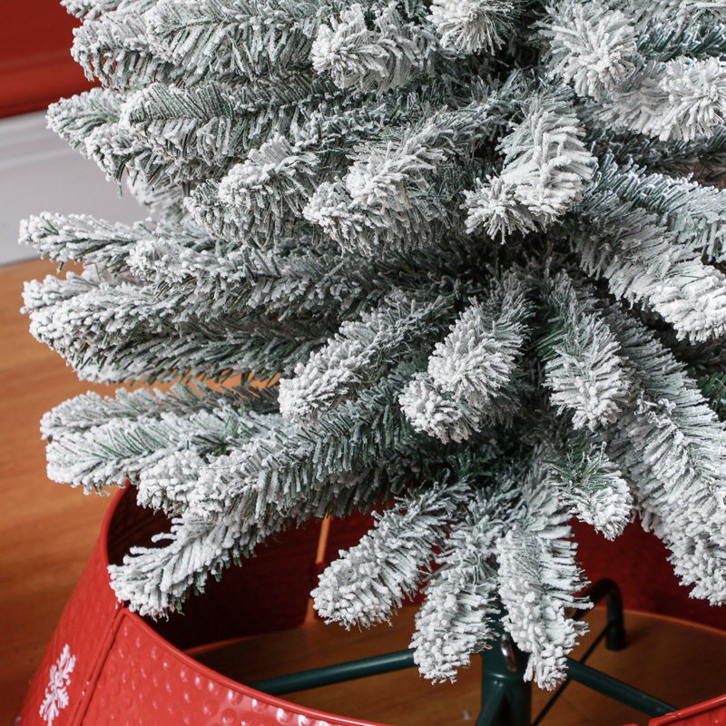 Arbre de Noël artificiel 6 pi avec 329 pointes enneigées