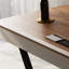 Bureau rectangulaire en bois manufacturé brun noisette