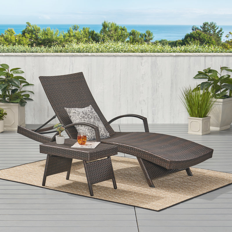 Chaise longue inclinable et réglable en osier Billur, Brun