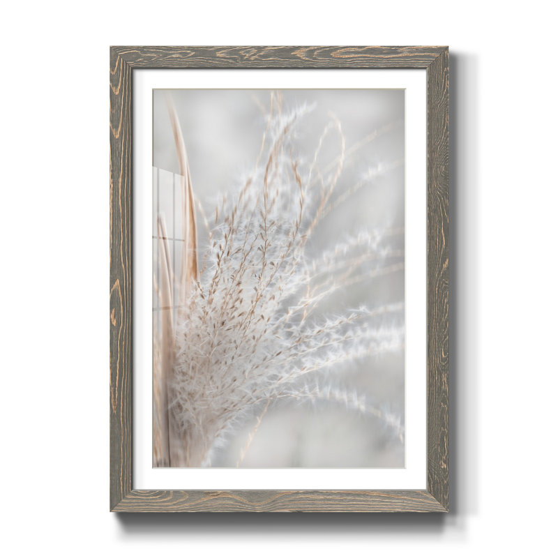 Summer Wisps I - Imprimé, H 37,5 po x l 27,5 po x P 1,5 po, Cadre en papier gris, Blanc