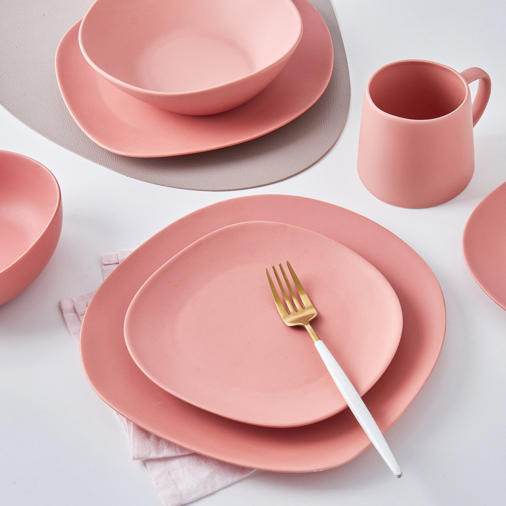 Delilah 11" Porcelain Dinner Plate, Terracotta