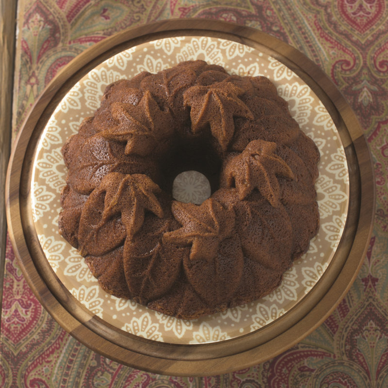 Nordic Ware Bundt® Harvest Leave Non-Stick Fluted Cake Pan