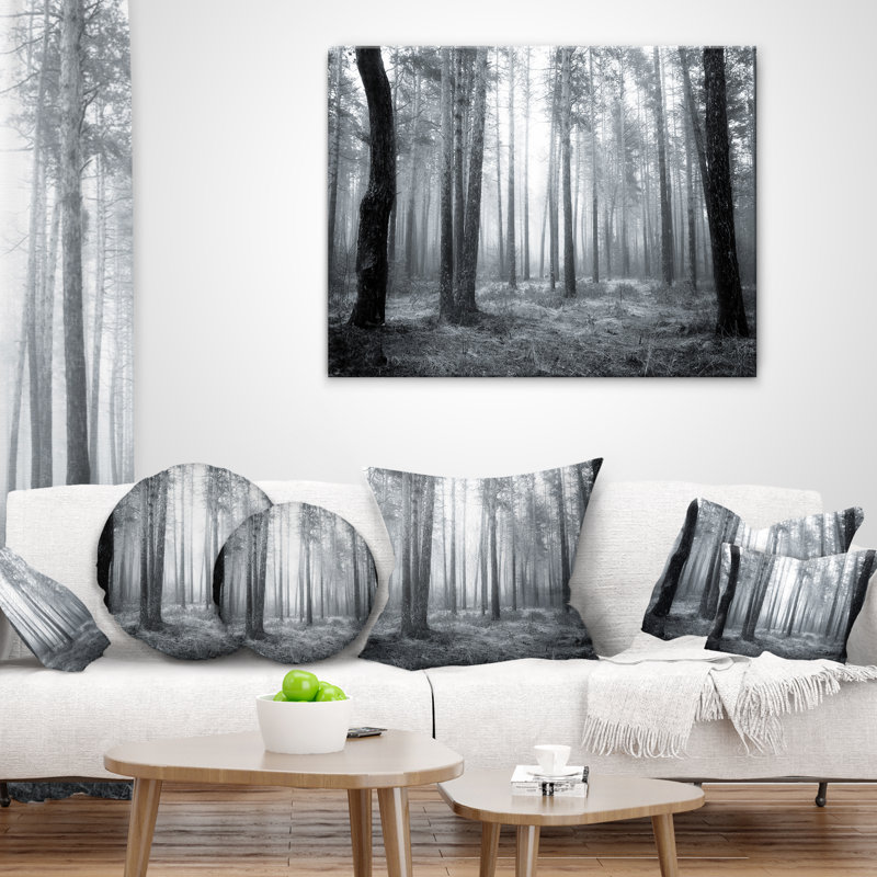 Coussin de forêt noir et brouillard, 18 po x 18 po, Coussin décoratif