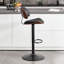 Tabouret de bar pivotant et réglable en hauteur avec repose-pieds-340149718-356919262