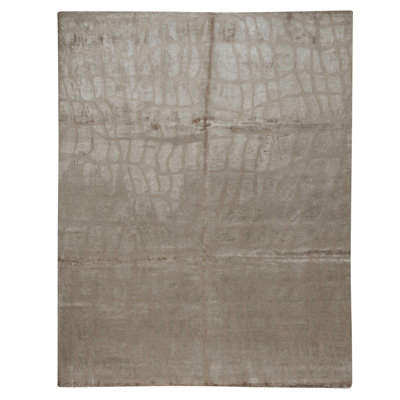 High-Quality Hand-Knotted Eggshell Area Rug