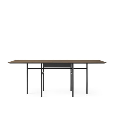 Snaregade Dining Table