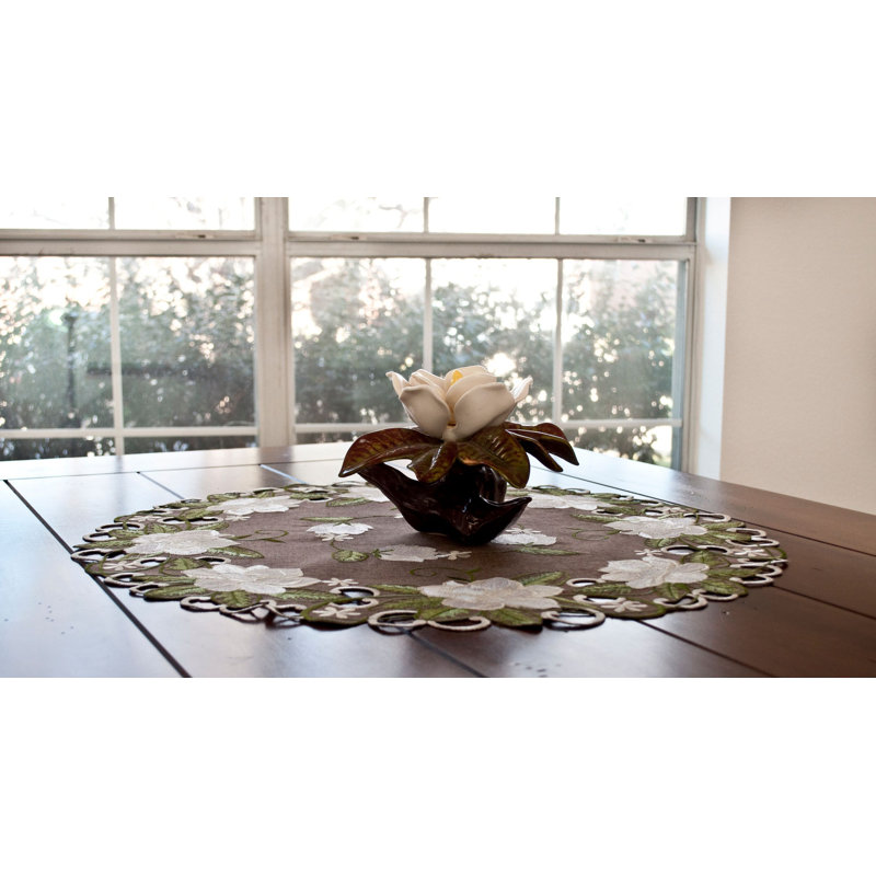 Magnolia on Brown Table Topper (23" Round)
