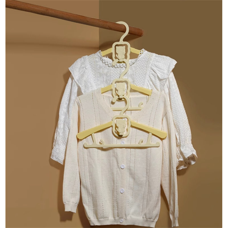 Cartoon Clothes Hanger, 10