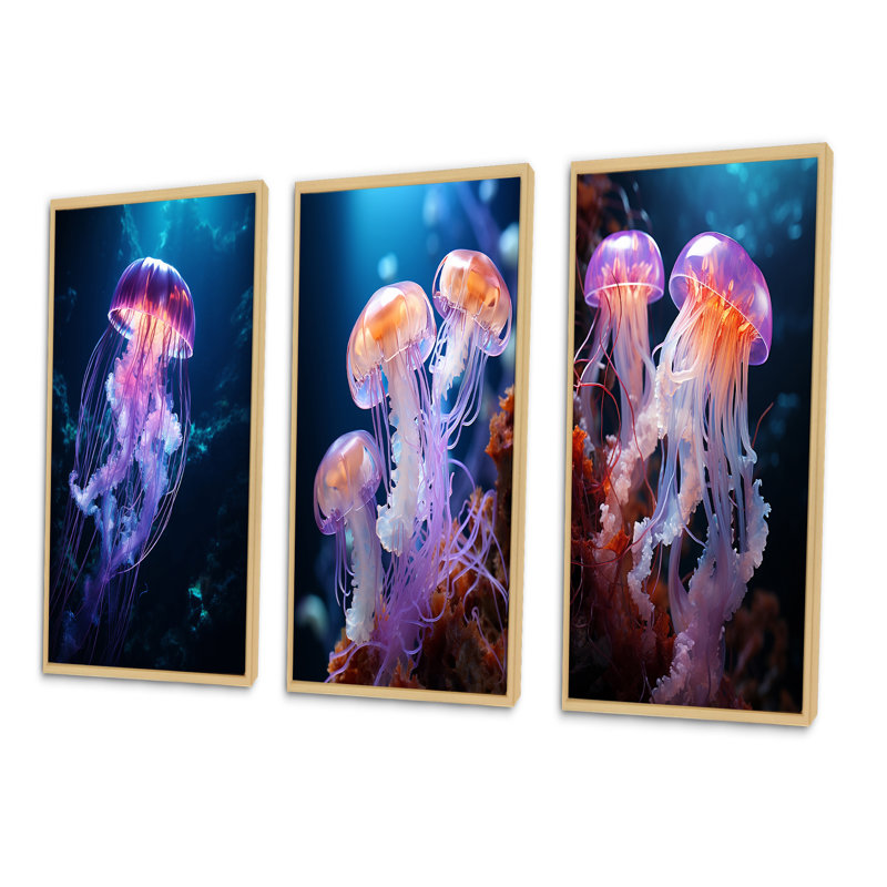 «Ethereal Glow Jellyfish», 3 pièces sur toile, Encadré naturel, H 20 po x l 36 po