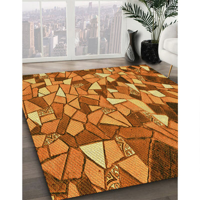Tapis jaune tissé à la machine