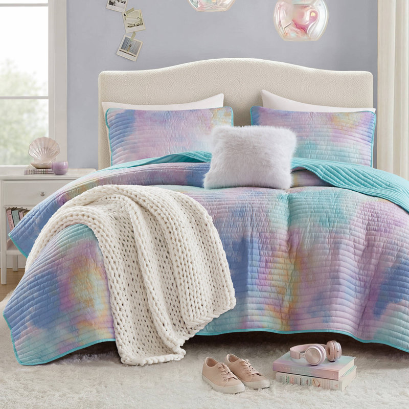 Cassiopeia Watercolor Tie Dye Printed Quilt Set, Full/Queen Quilt + 2 Shams + 1 Throw Pillow