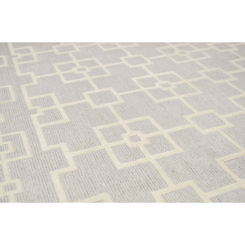 Himalayan Wool Geometric Area Rug in Silver/Brown