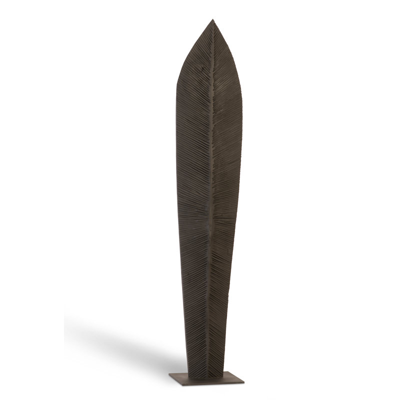 Feuille sculptée sur pied
