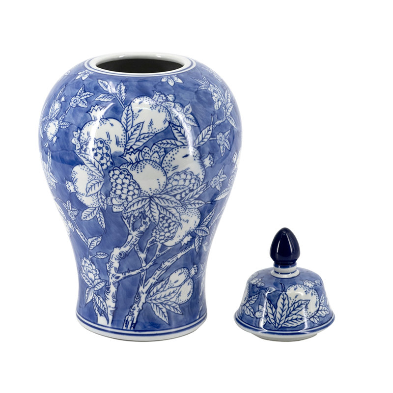 Pot en porcelaine avec couvercle