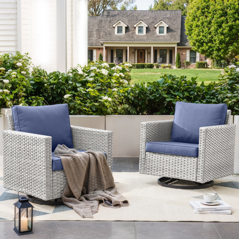 Chaises pivotantes pivotantes en osier avec coussins en oléfine Naresa, Bleu, Gris clair