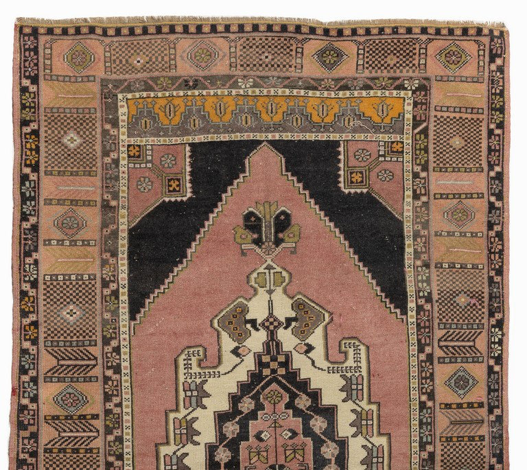 Tapis tribal turc authentique fait à la main avec détails géométriques